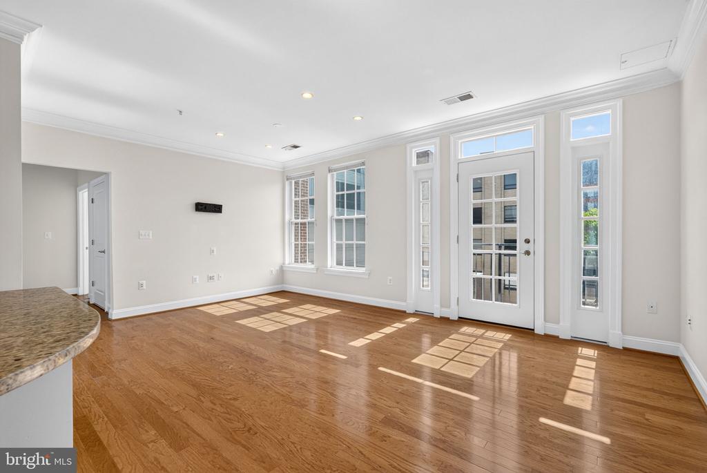 1023 ROYAL STREET Unit: 205