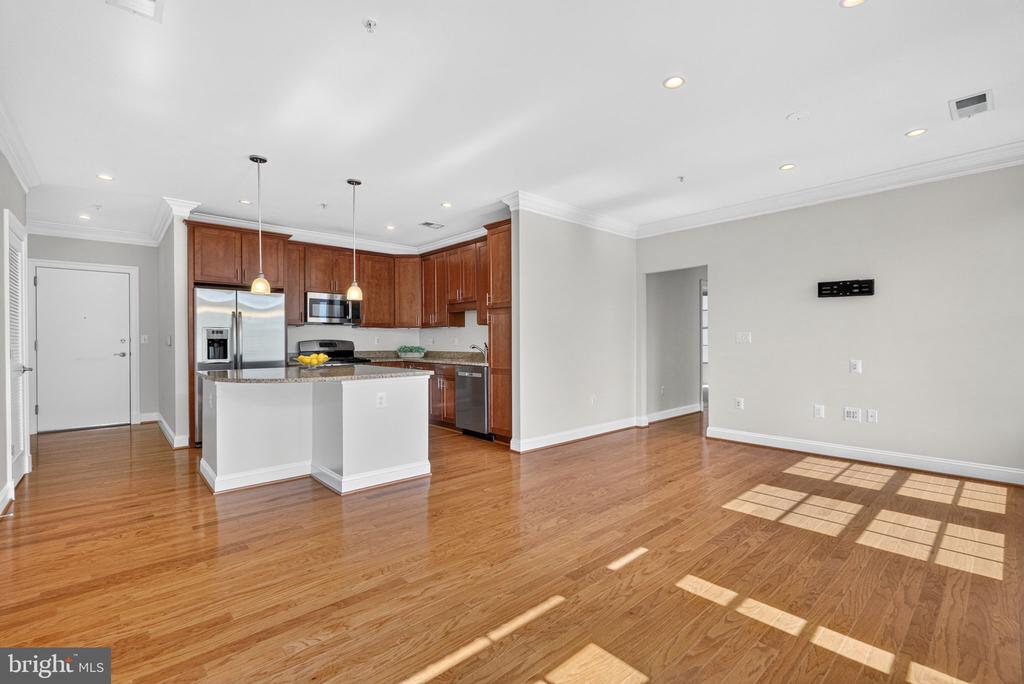 1023 ROYAL STREET Unit: 205