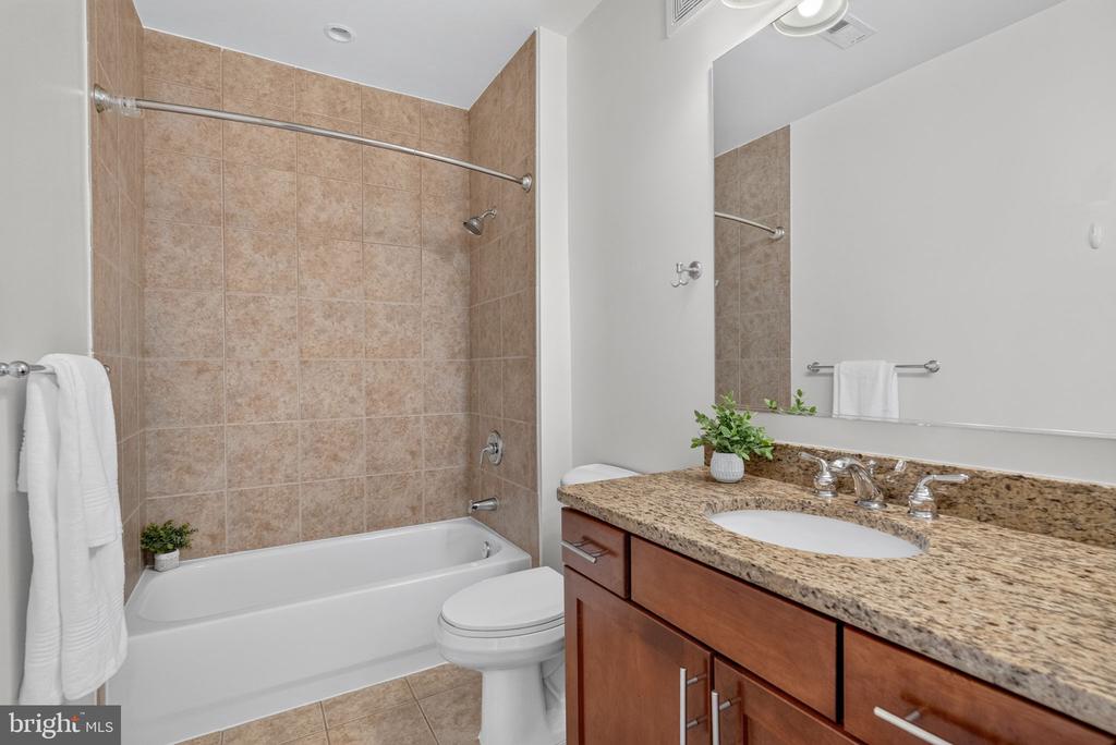 1023 ROYAL STREET Unit: 205