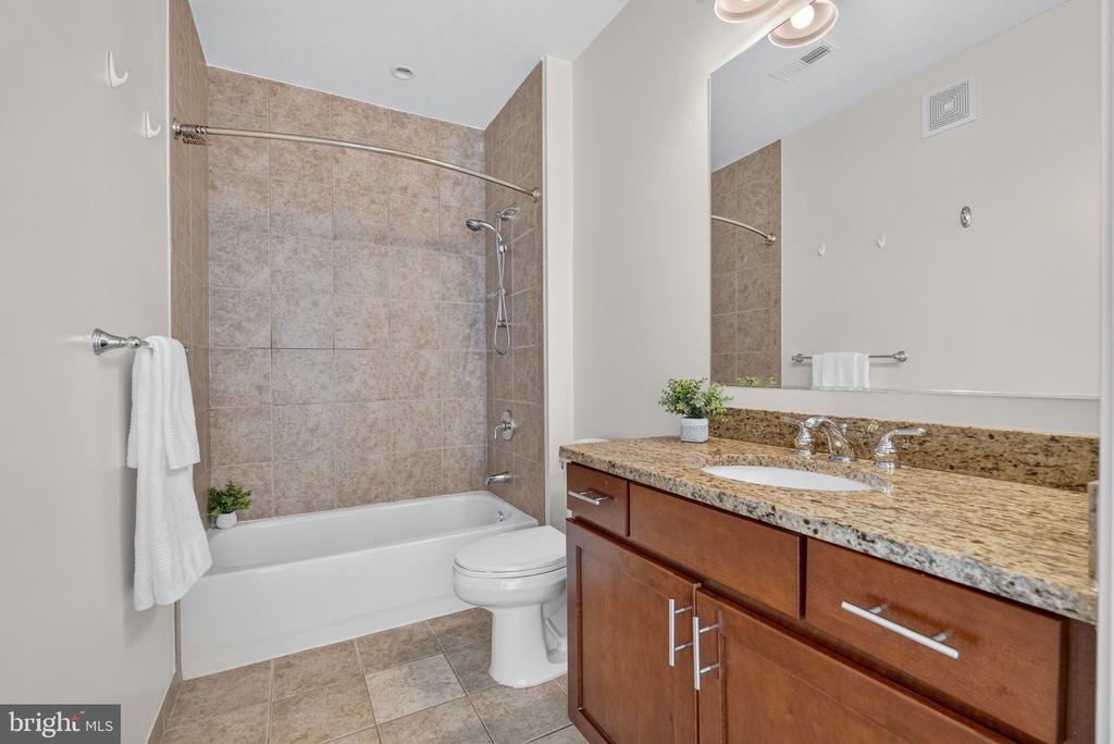 1023 ROYAL STREET Unit: 205