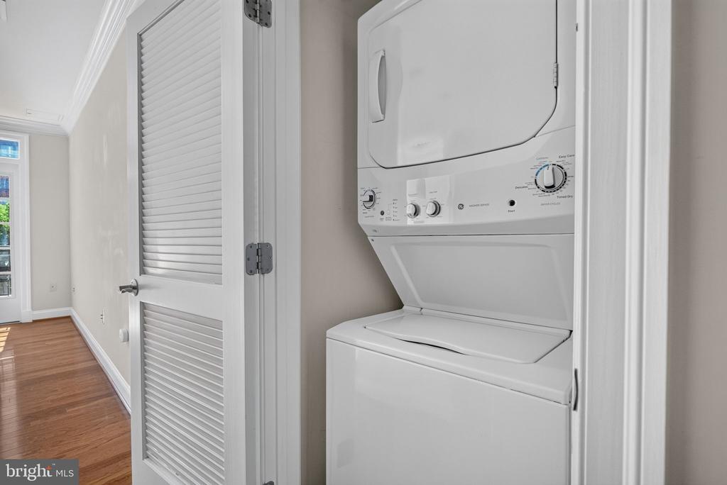 1023 ROYAL STREET Unit: 205