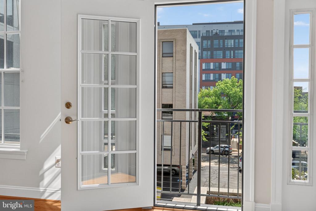 1023 ROYAL STREET Unit: 205