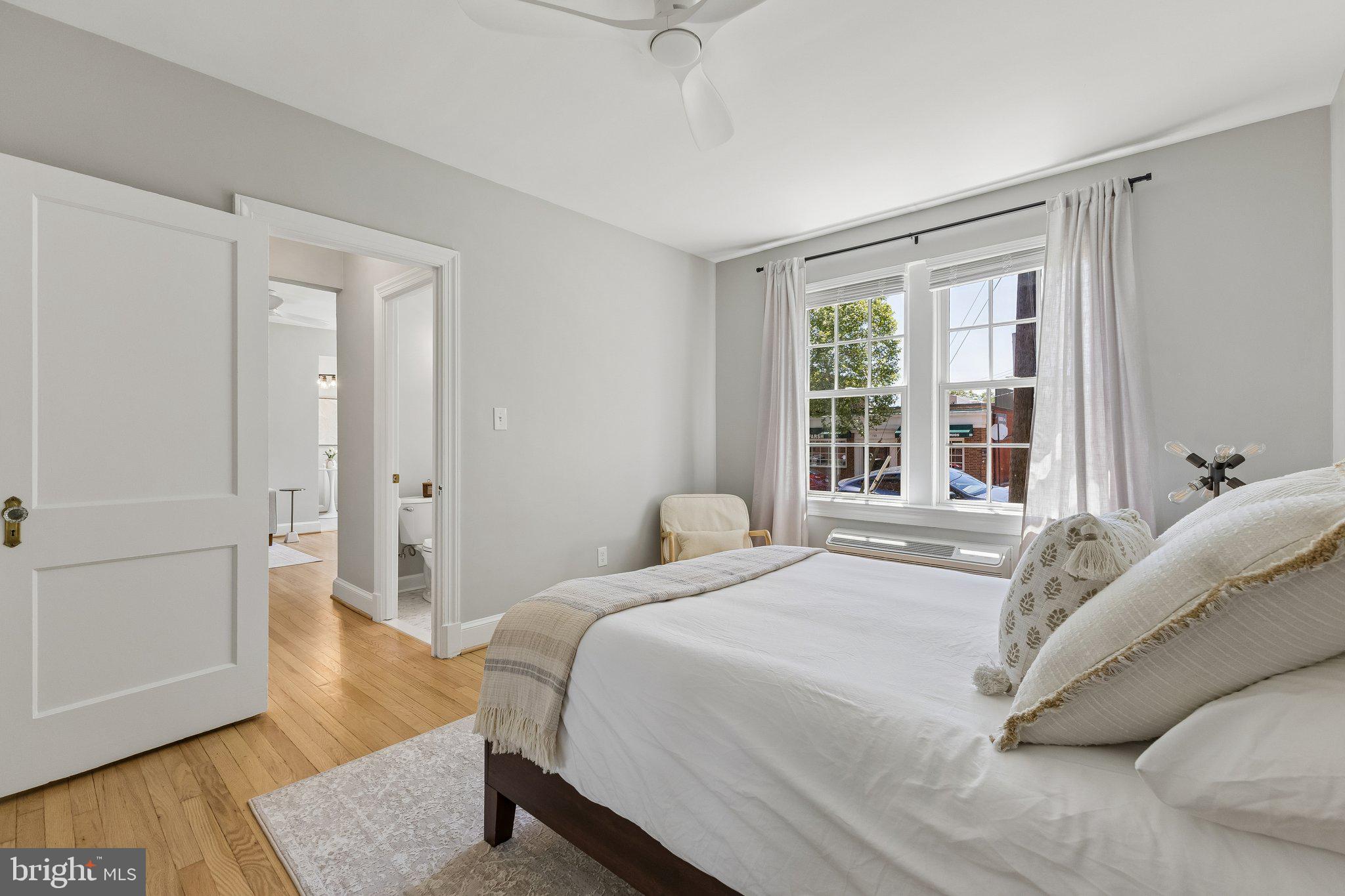 715 S WASHINGTON STREET A-32