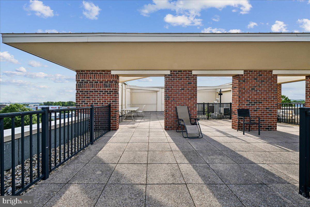 181 E REED AVENUE 203