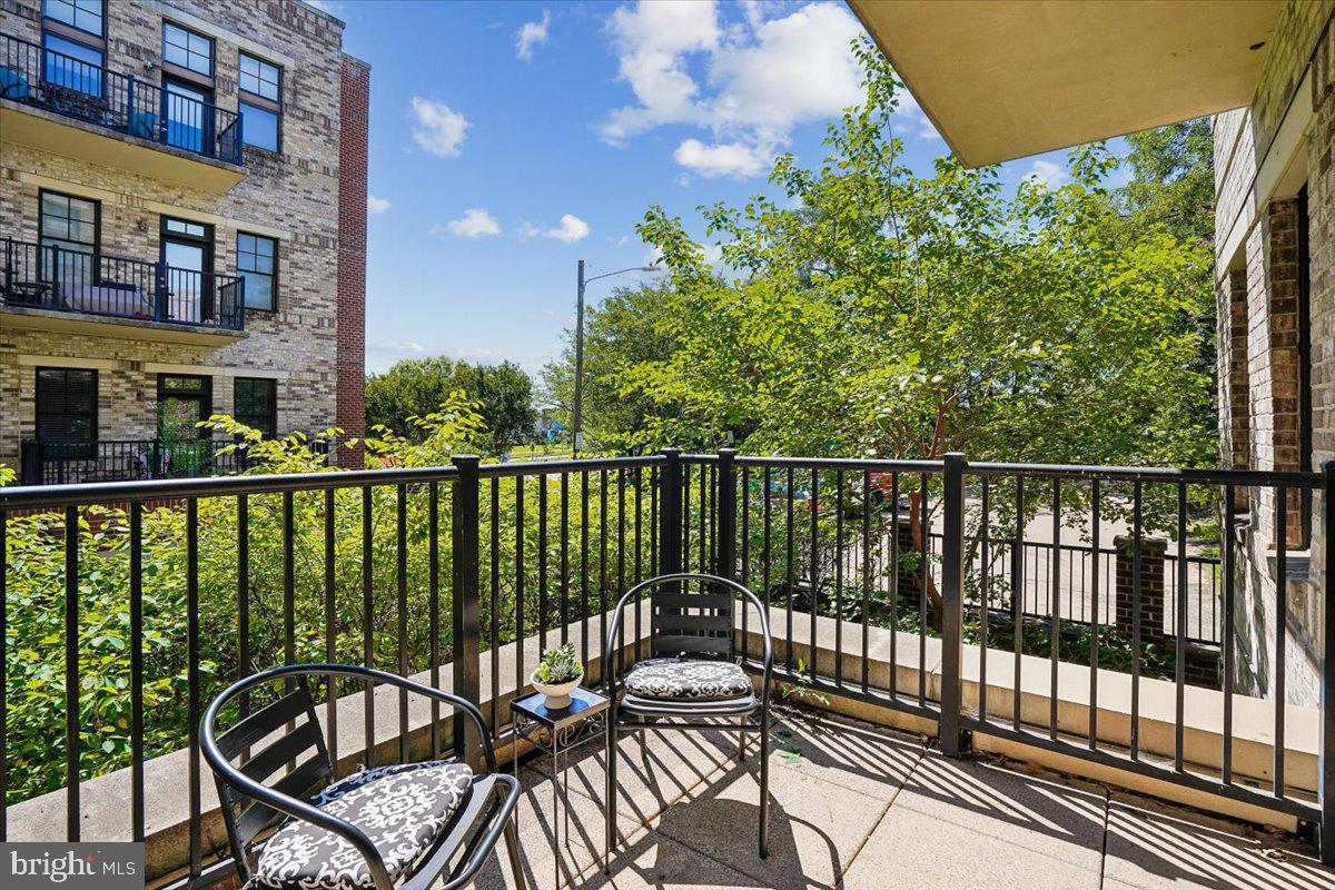 181 E REED AVENUE 203