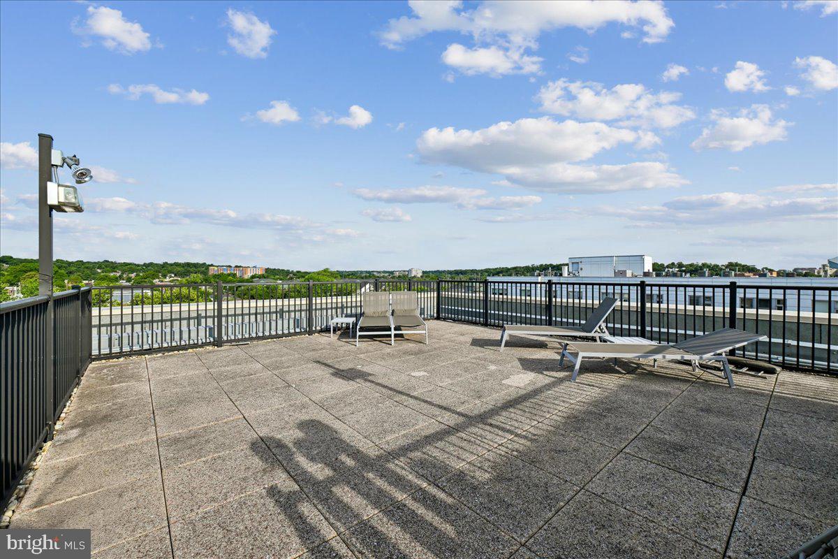 181 E REED AVENUE 203