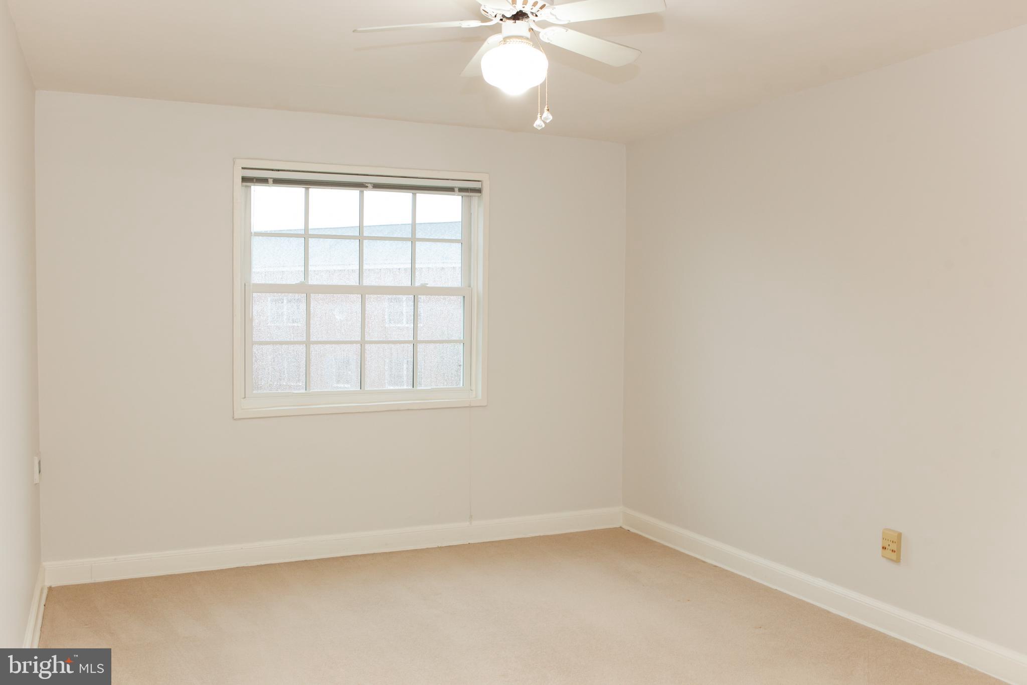 1712 W ABINGDON DRIVE 301