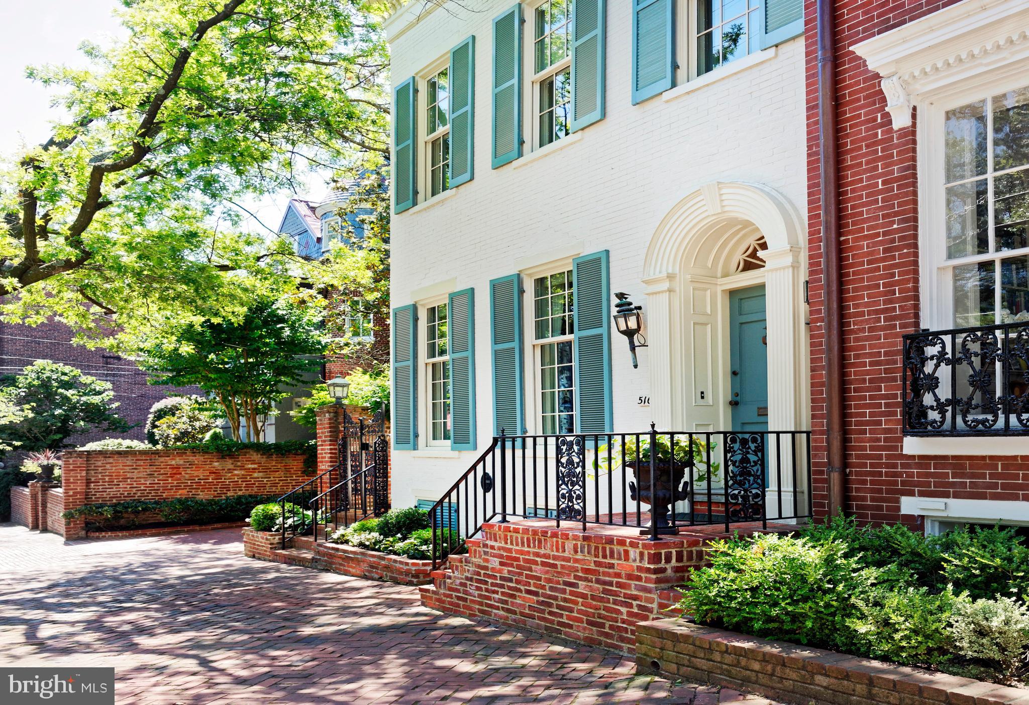 516 DUKE STREET