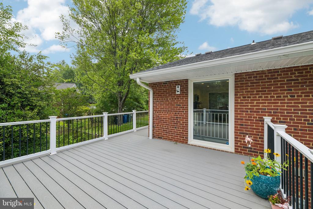 1111 ARCHER COURT