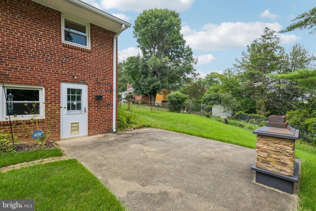 1111 ARCHER COURT