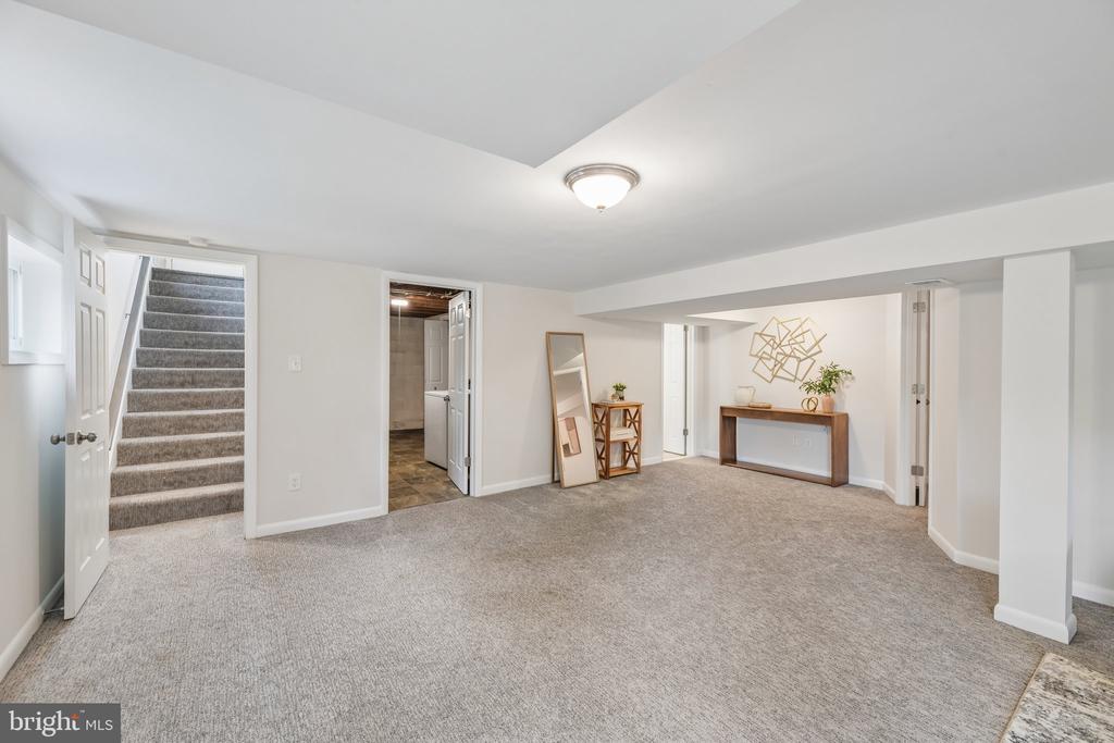 1111 ARCHER COURT
