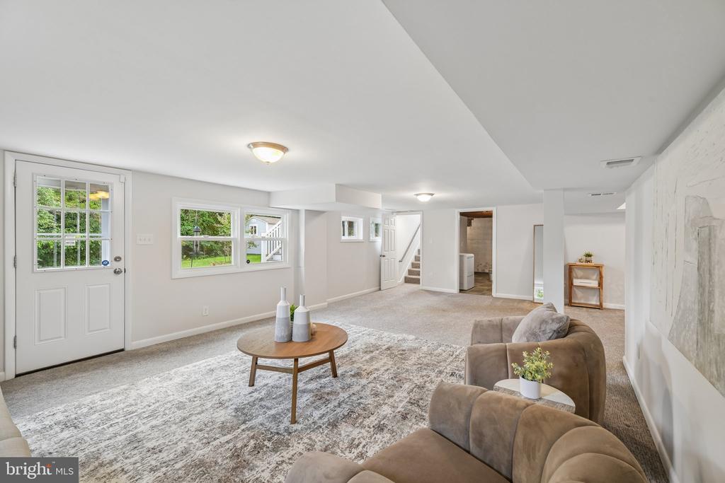 1111 ARCHER COURT