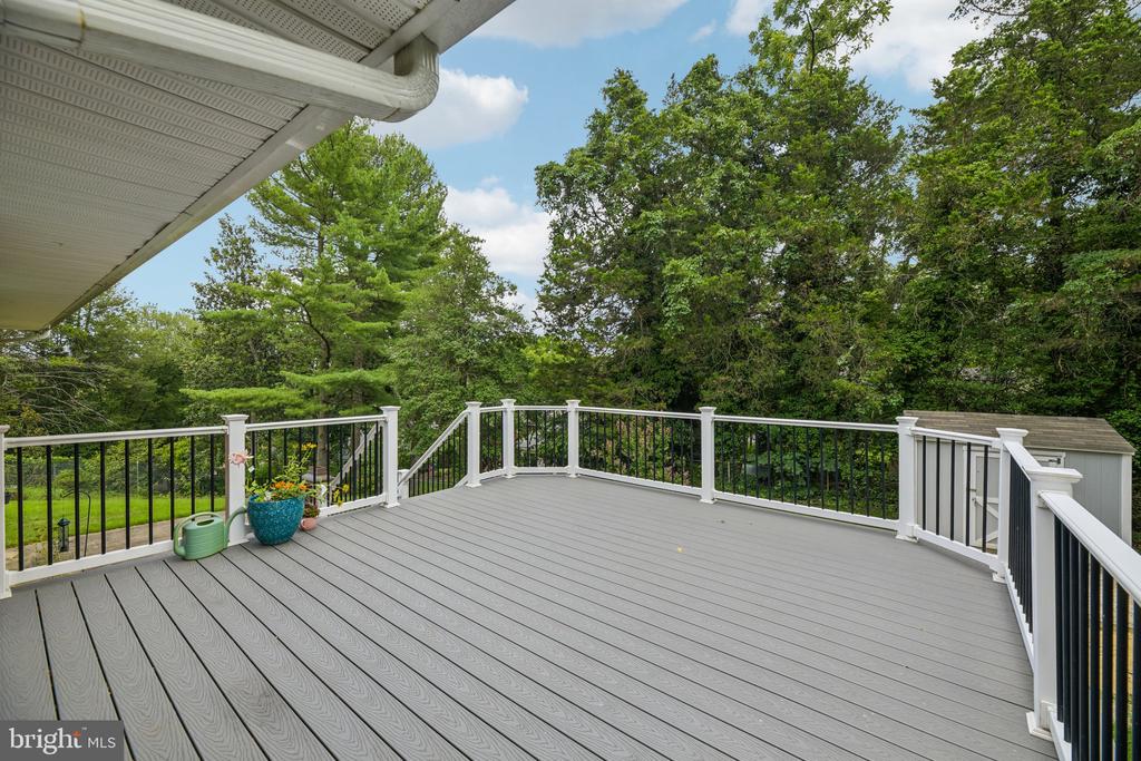 1111 ARCHER COURT