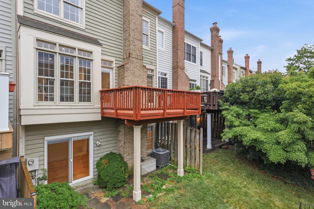 4653 KINSEY LANE