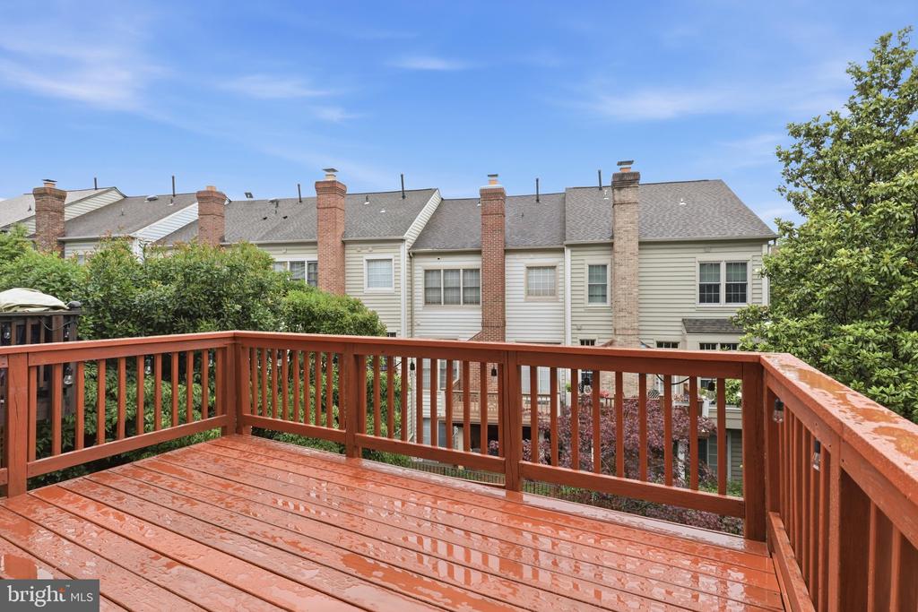 4653 KINSEY LANE