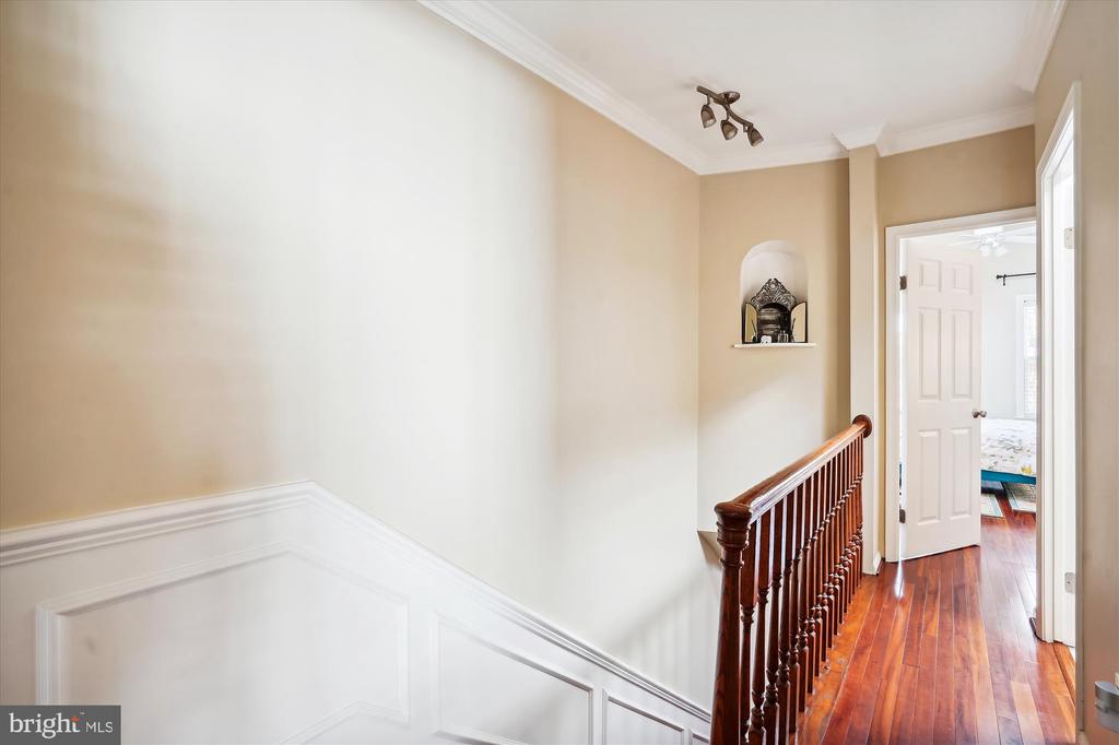 216 S WEST STREET