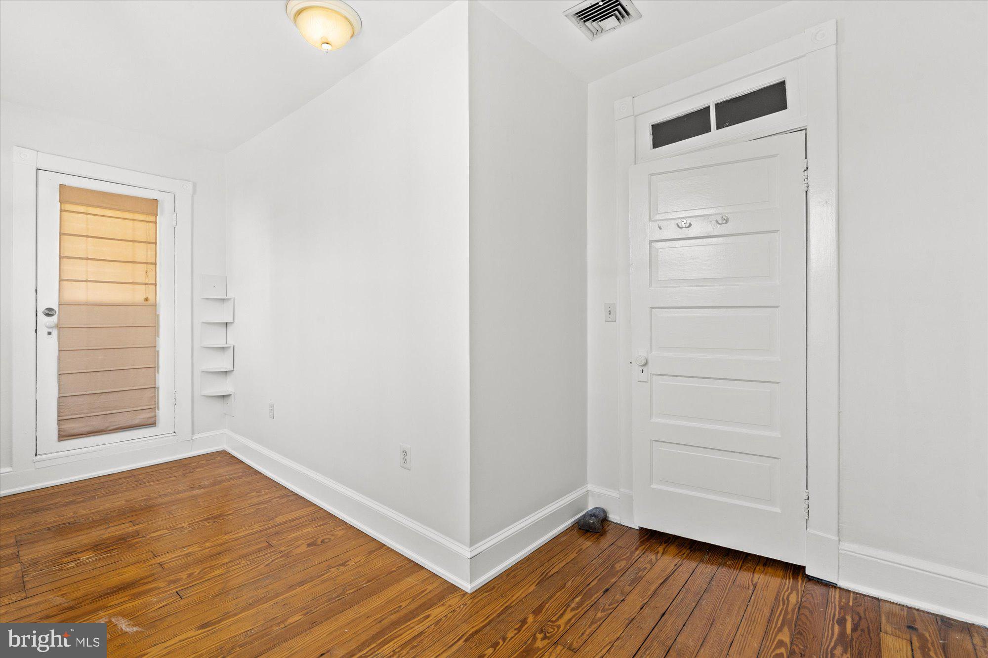 629 N COLUMBUS STREET
