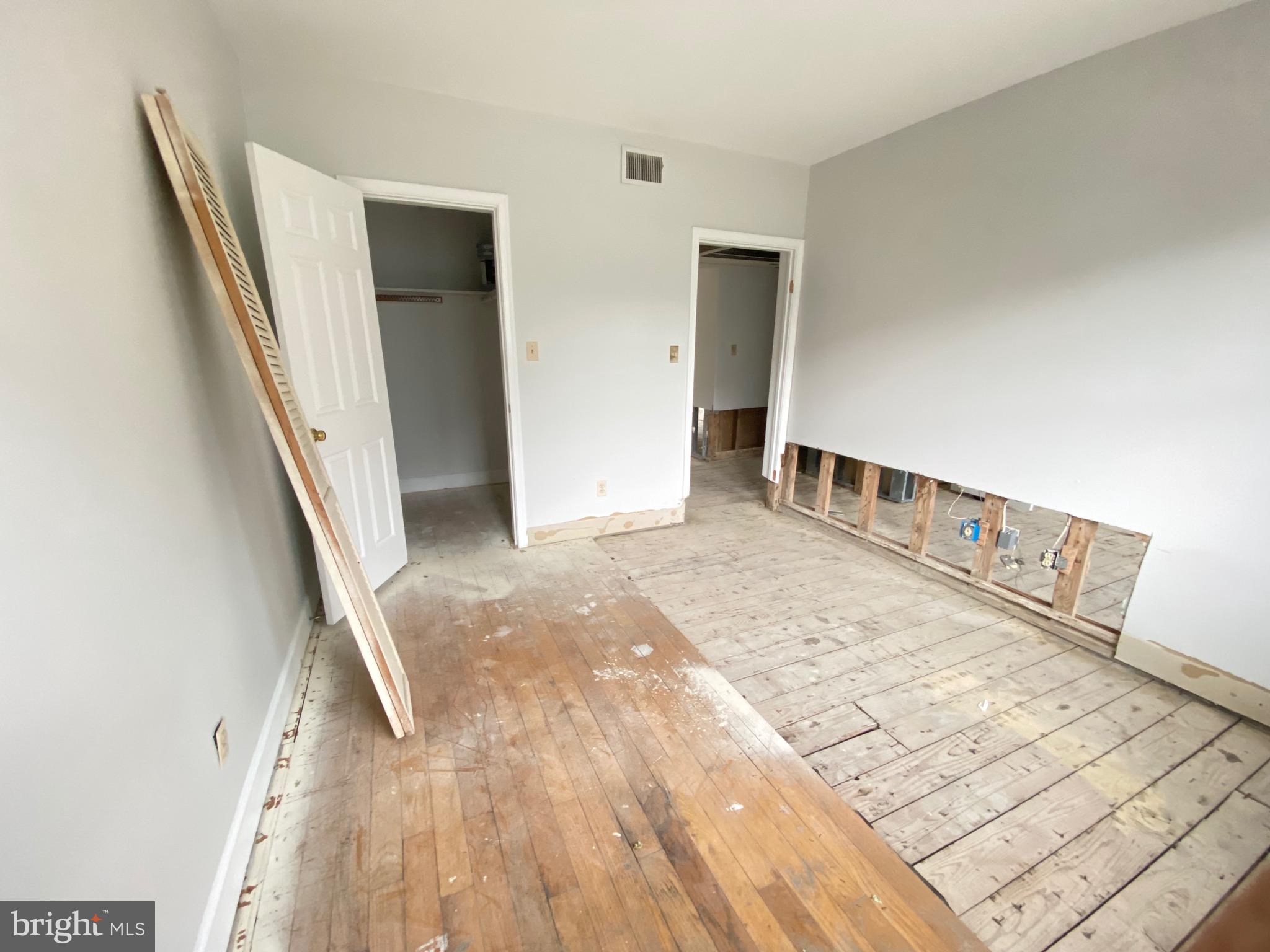 1205 N PITT STREET 2C