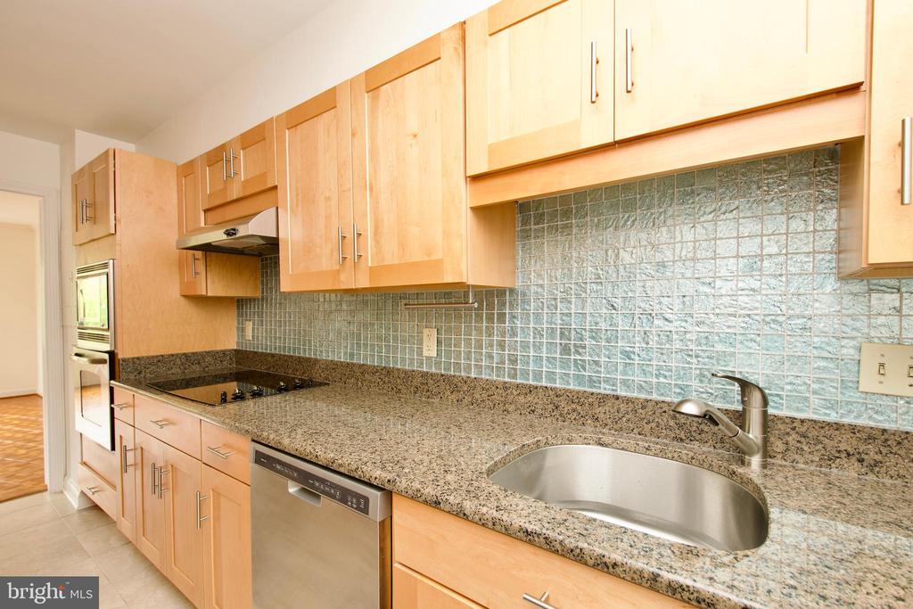 1250 S WASHINGTON STREET 218