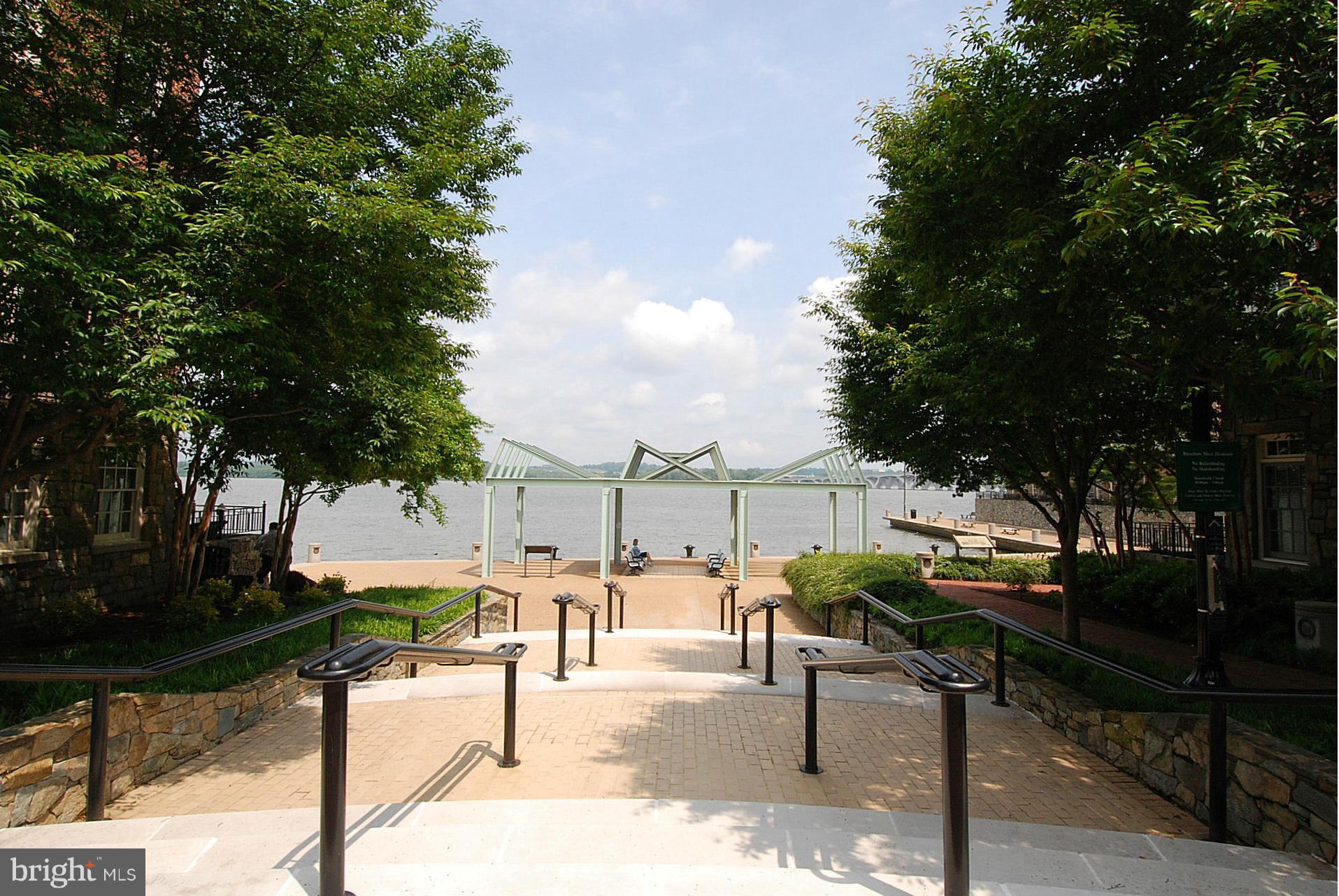 720 BATTERY PLACE