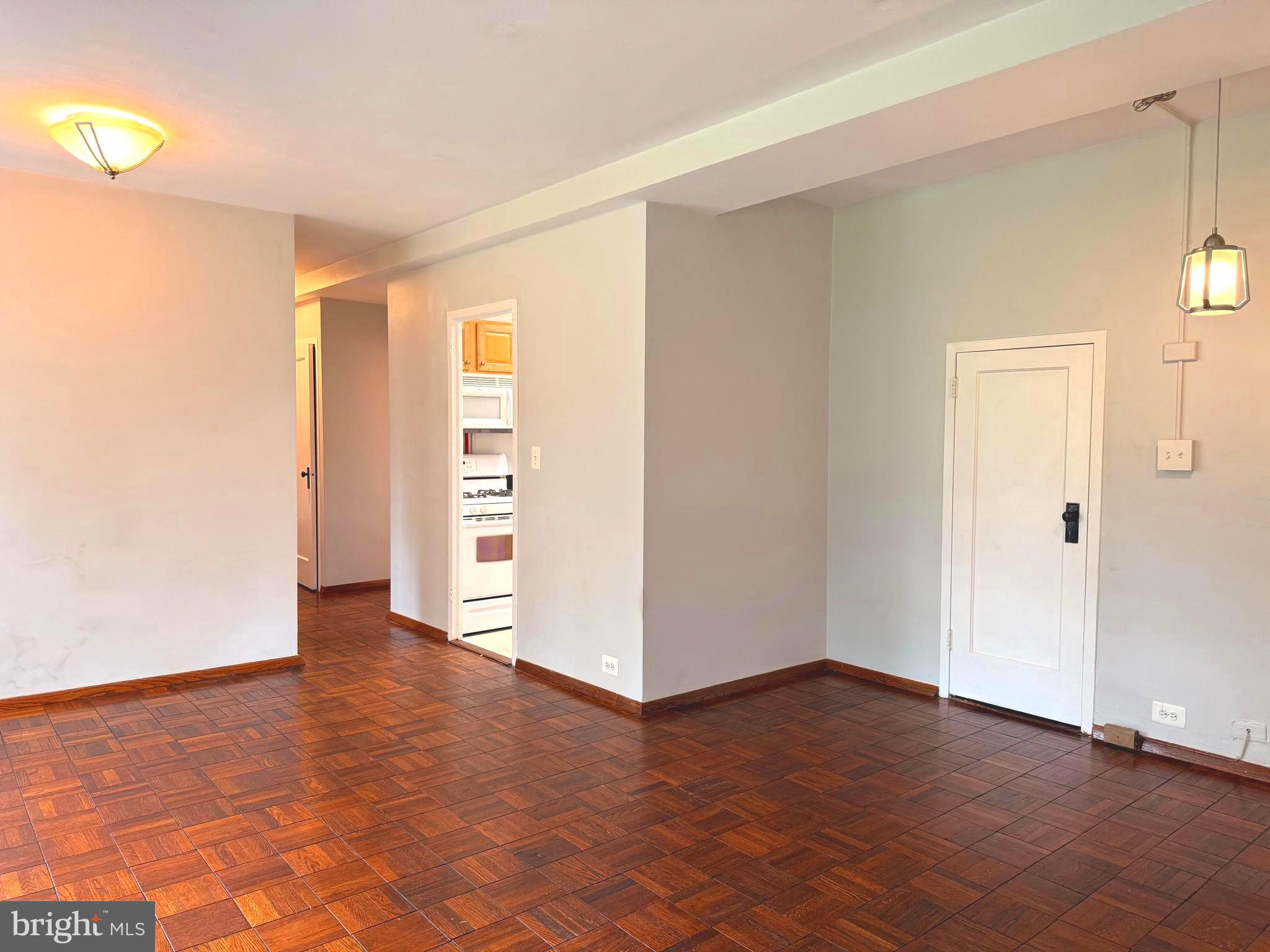 3211 RAVENSWORTH PLACE