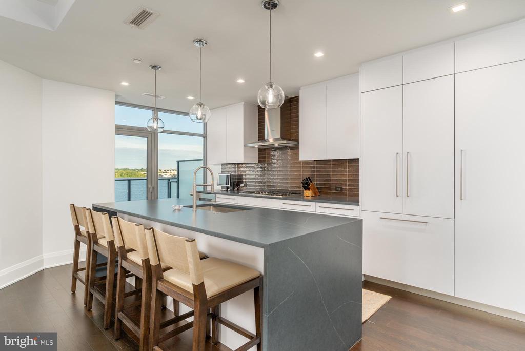 310 STRAND STREET Unit: 503