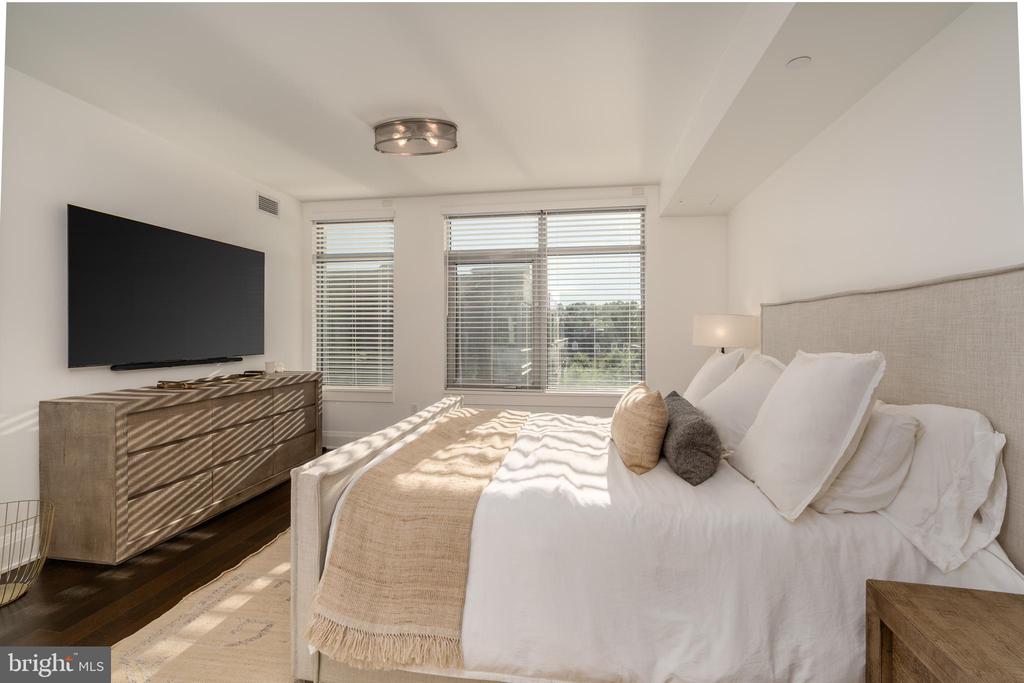 310 STRAND STREET Unit: 503
