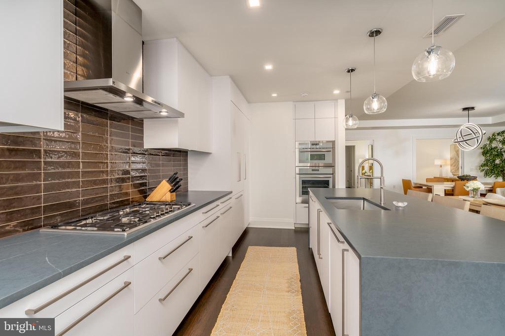 310 STRAND STREET Unit: 503