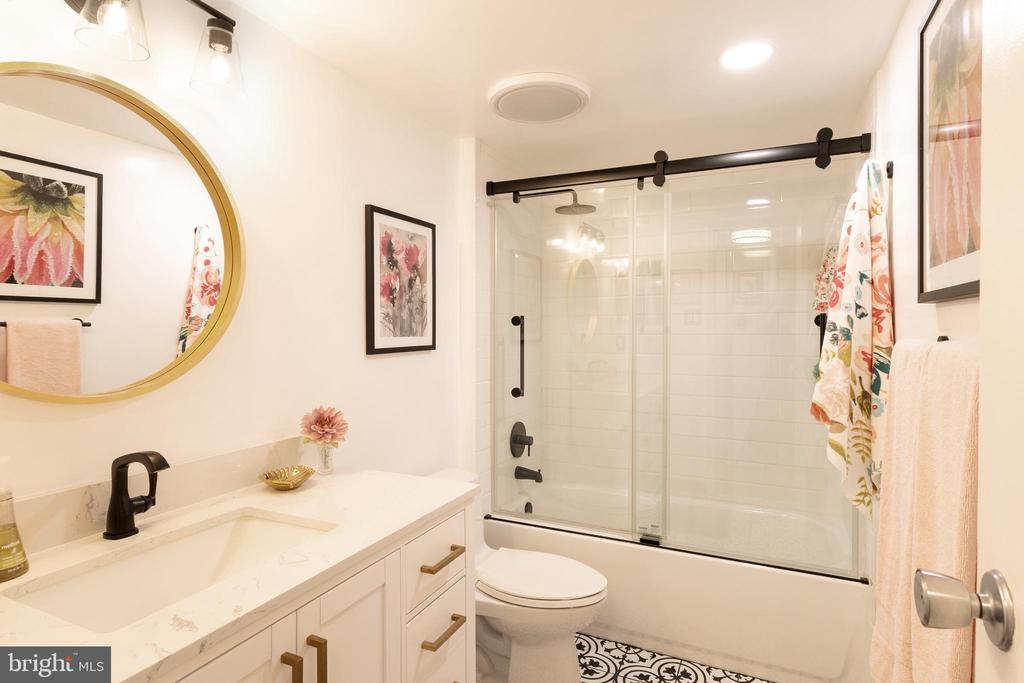 6300 STEVENSON AVENUE Unit: 408