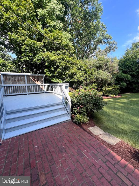 432 ARGYLE DRIVE