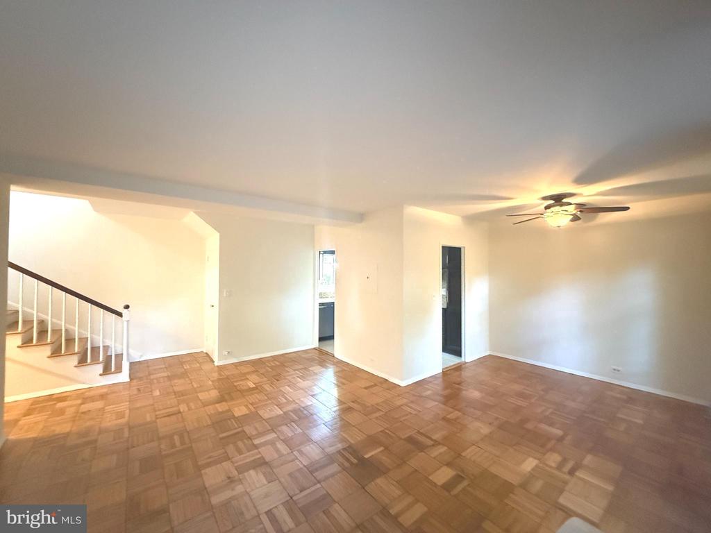 1608 MOUNT EAGLE PLACE