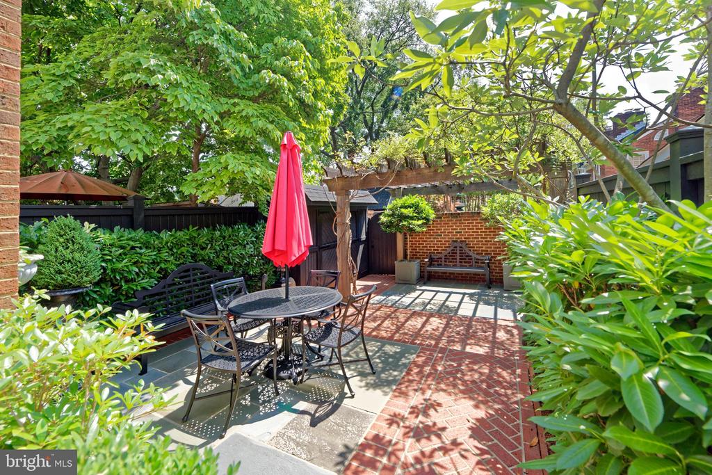 624 S SAINT ASAPH STREET