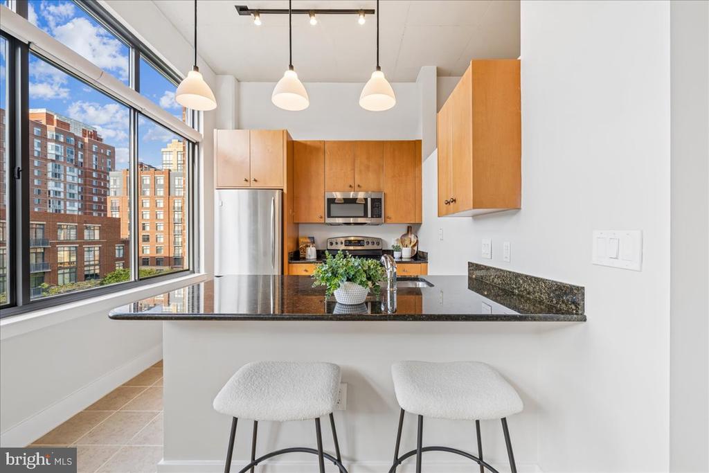 520 JOHN CARLYLE Unit: 429