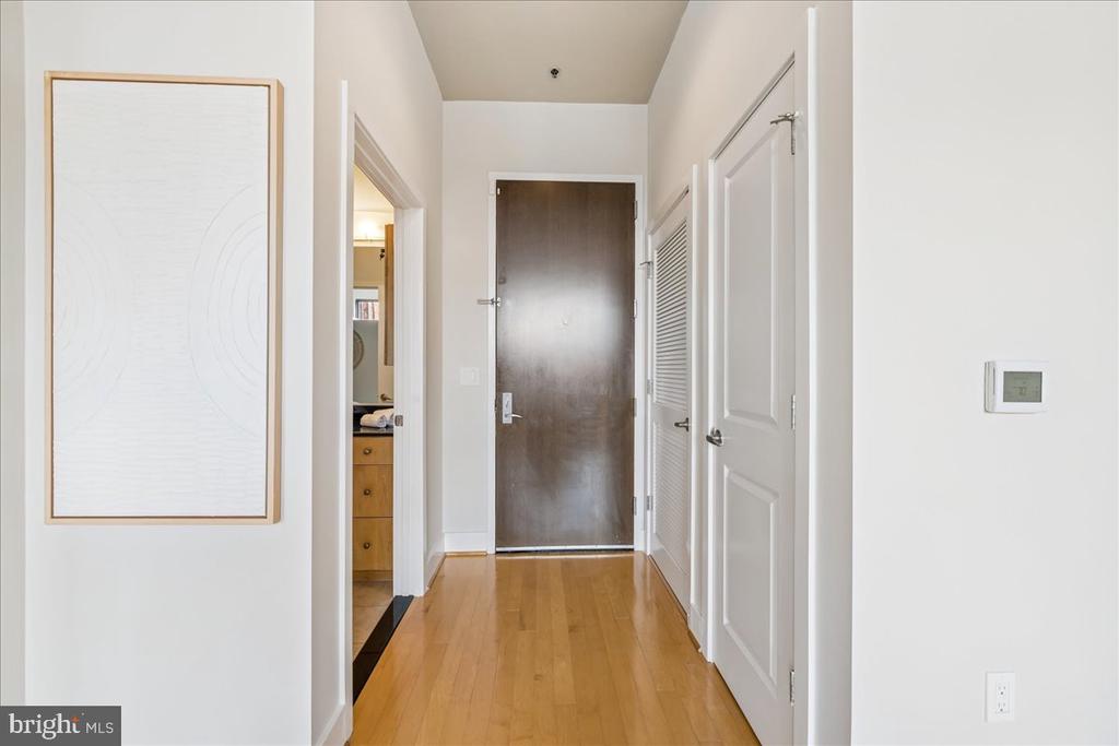 520 JOHN CARLYLE Unit: 429