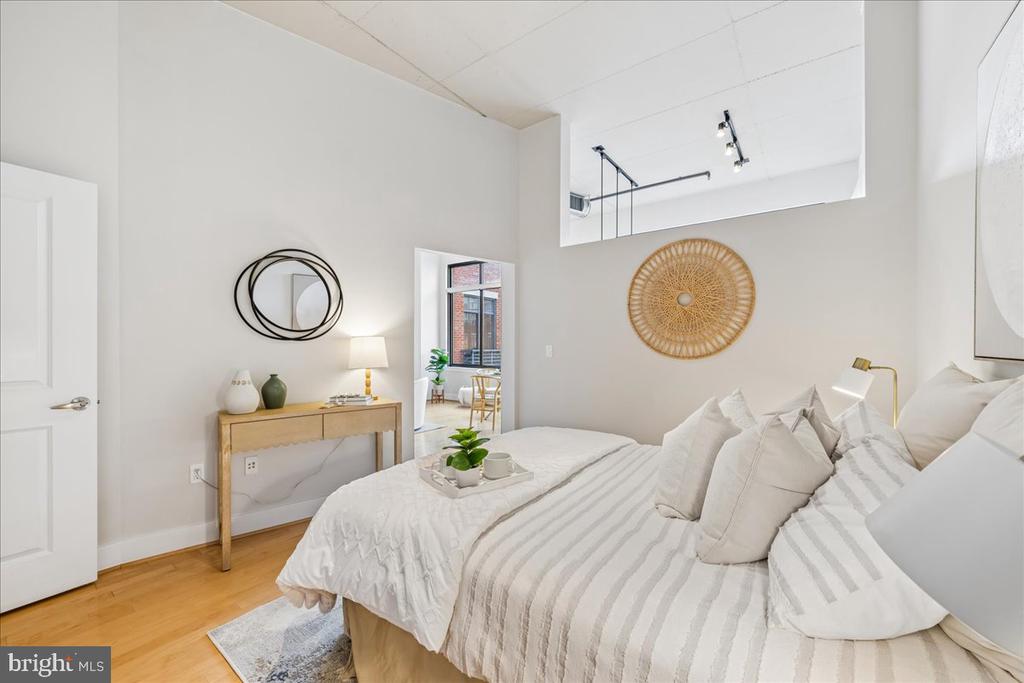 520 JOHN CARLYLE Unit: 429