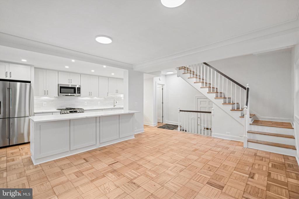 3415 VALLEY DRIVE