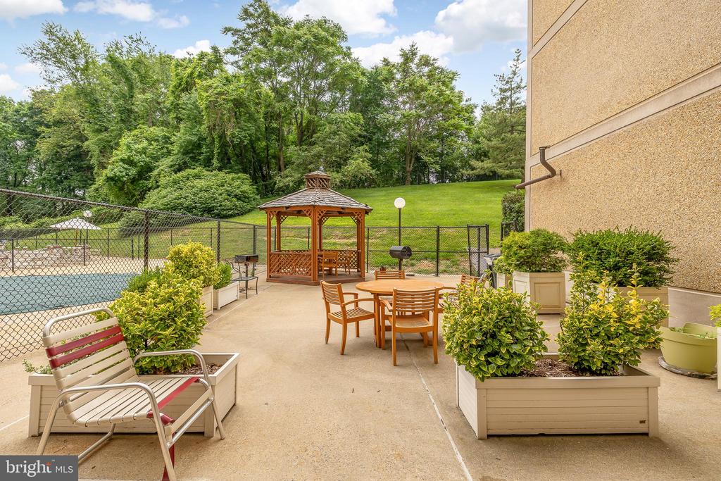 6300 STEVENSON AVENUE Unit: 1120