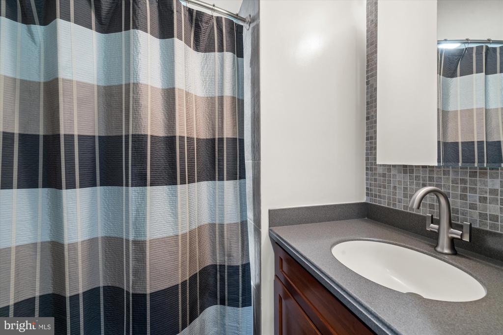 6300 STEVENSON AVENUE Unit: 1120