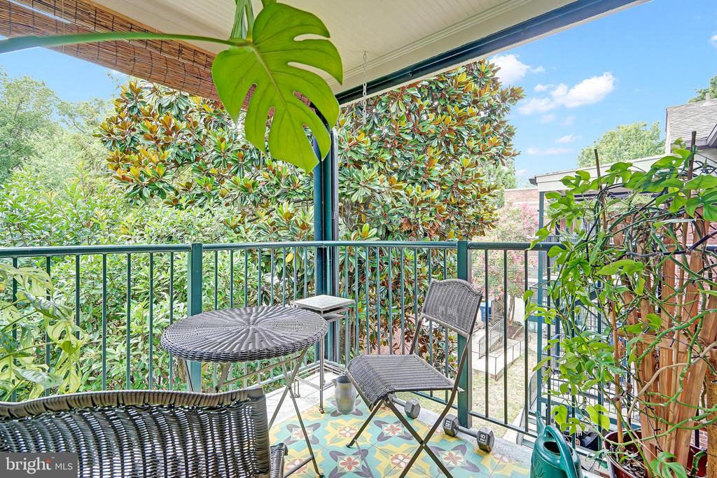400 COMMONWEALTH AVENUE Unit: 304