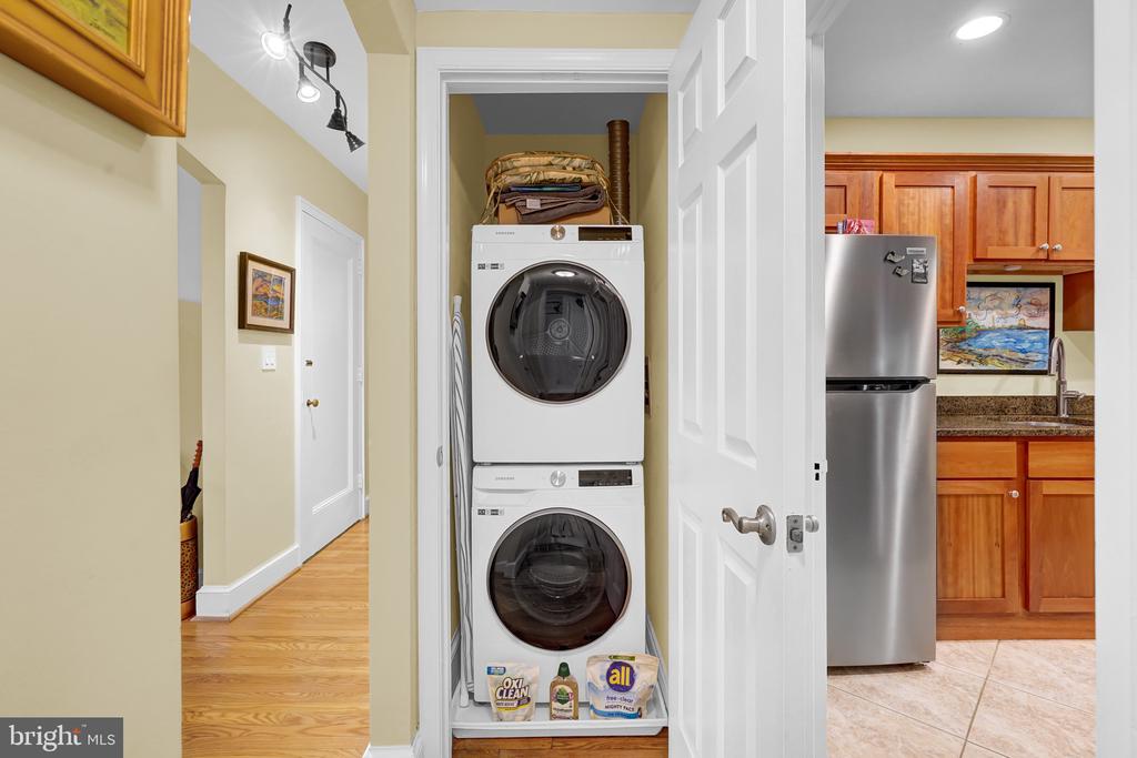 400 COMMONWEALTH AVENUE Unit: 304