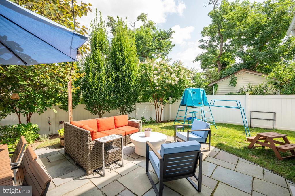 508 E CUSTIS AVENUE