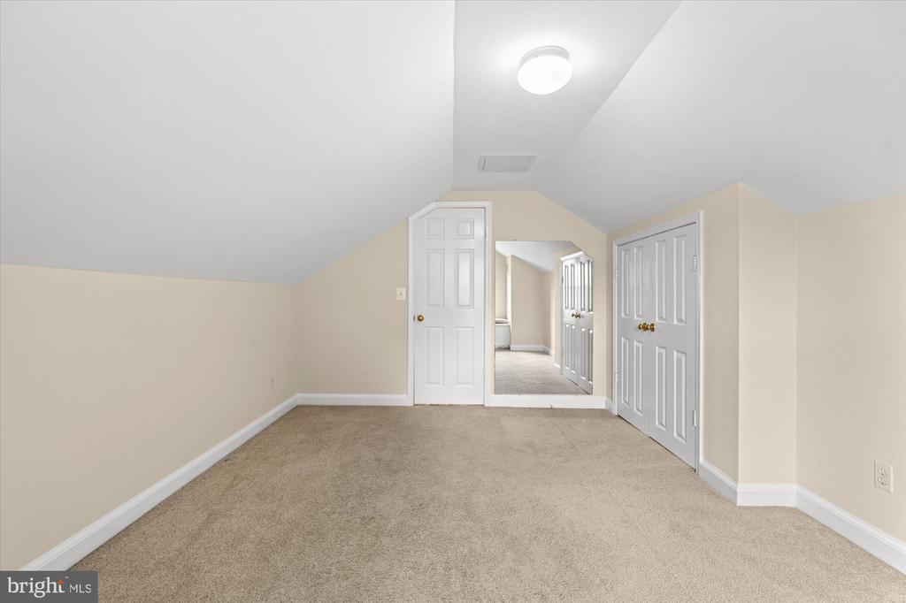 16 E BRADDOCK ROAD