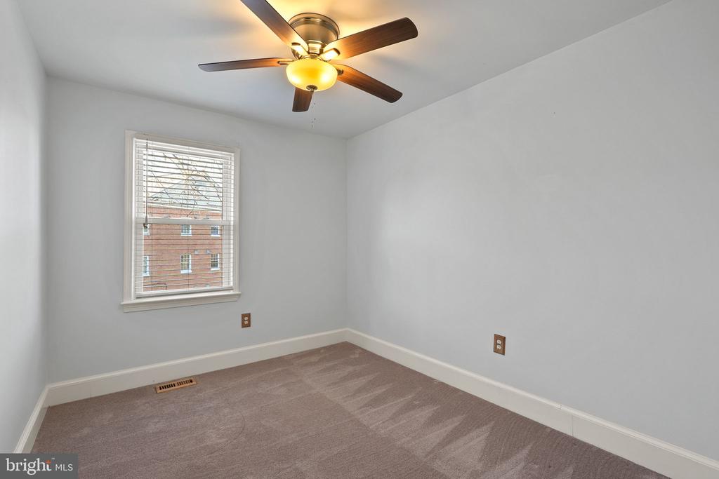 3848 BRIGHTON COURT