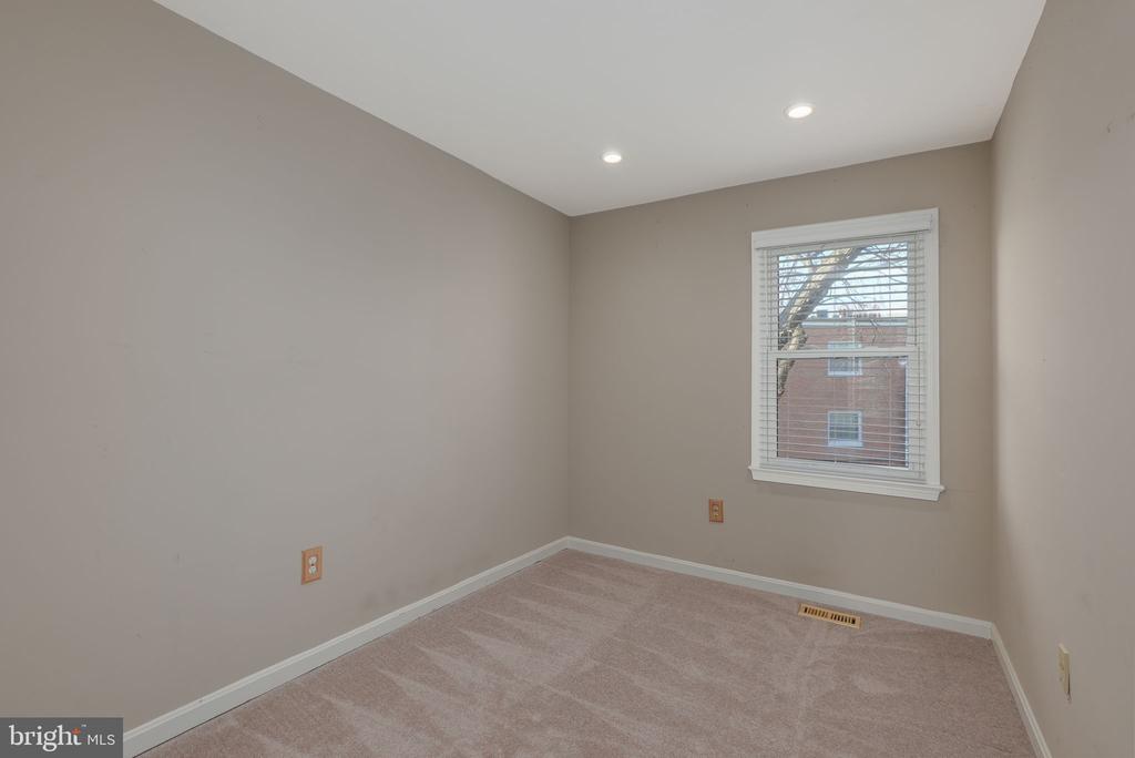 3848 BRIGHTON COURT