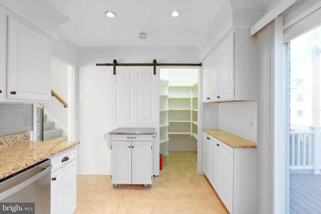 3848 BRIGHTON COURT