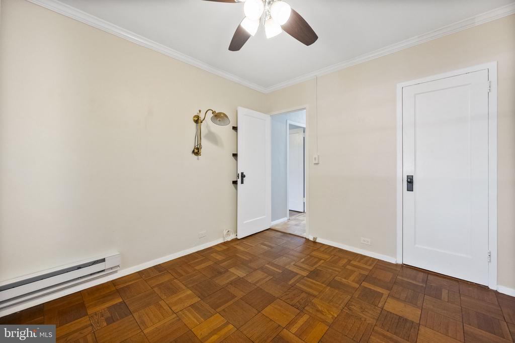 1635 RIPON PLACE