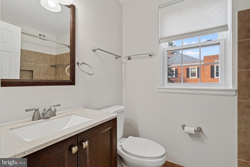 4907 29TH ROAD S Unit: A1