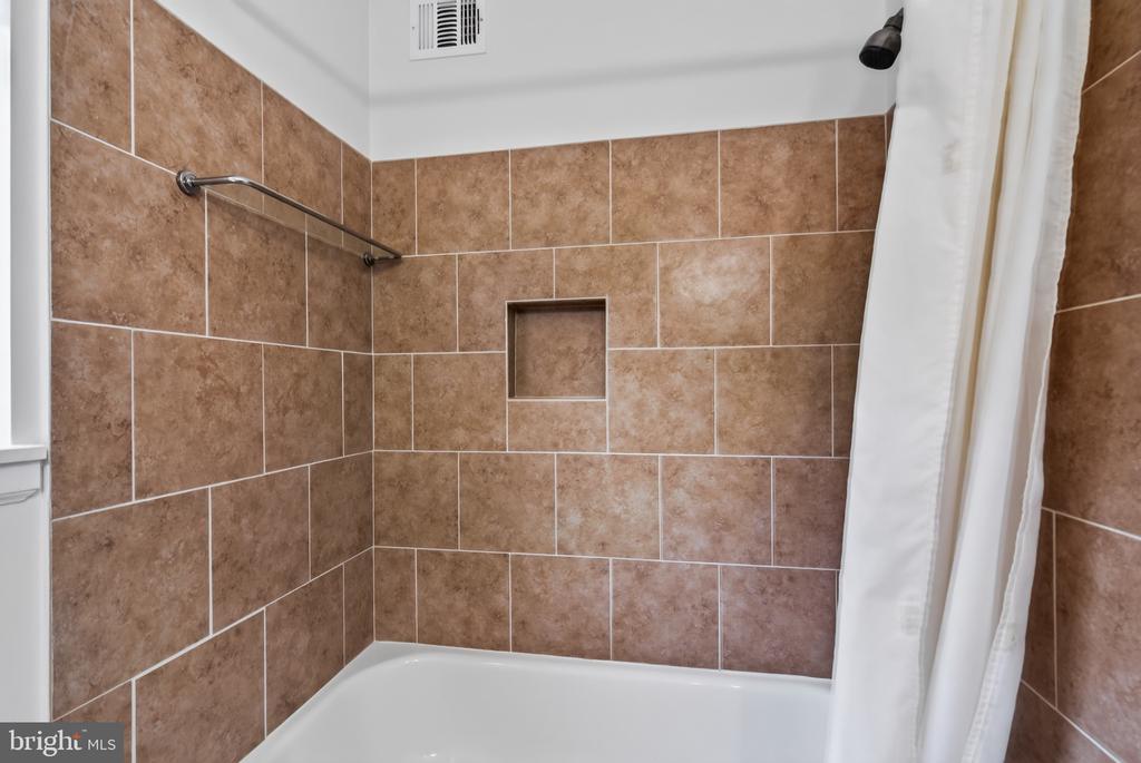 4907 29TH ROAD S Unit: A1