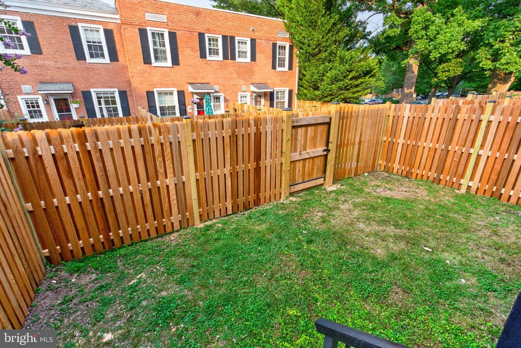 4907 29TH ROAD S Unit: A1