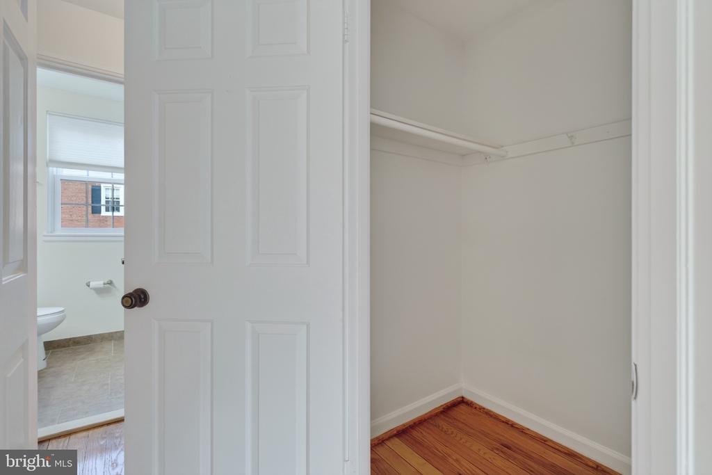 4907 29TH ROAD S Unit: A1